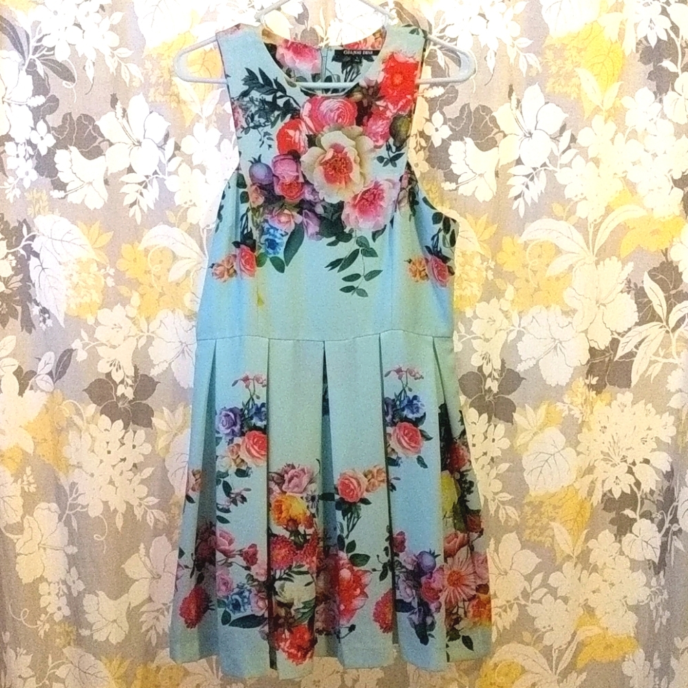Gianni Bini Large floral dress